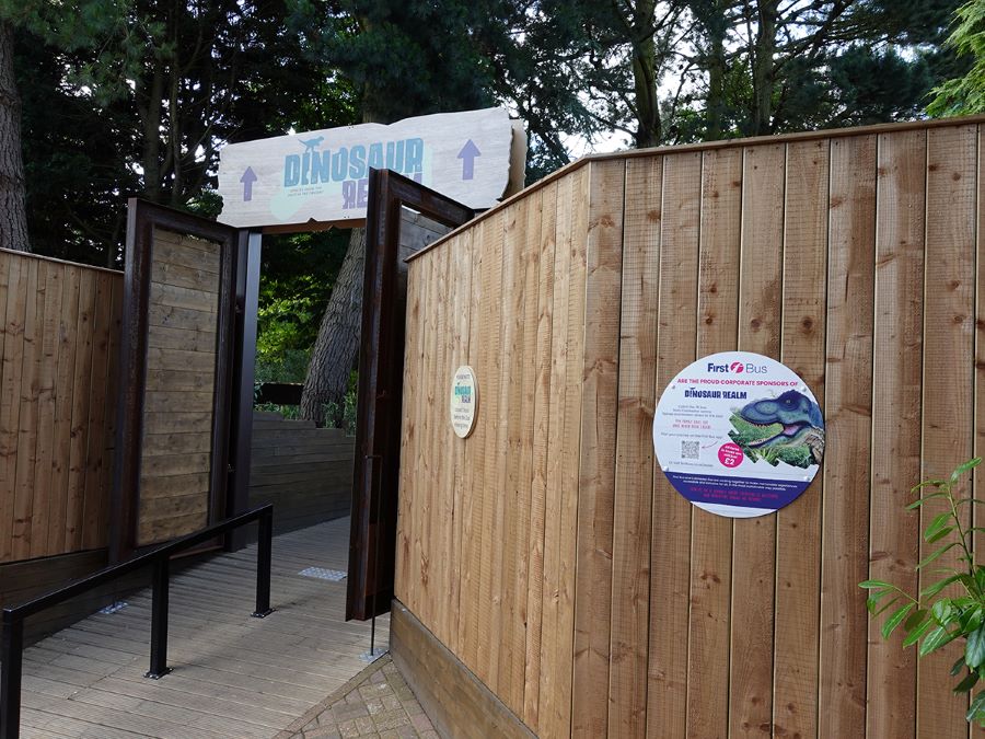 Colchester Zoo welcomes First Bus as a corporate sponsor of their brand